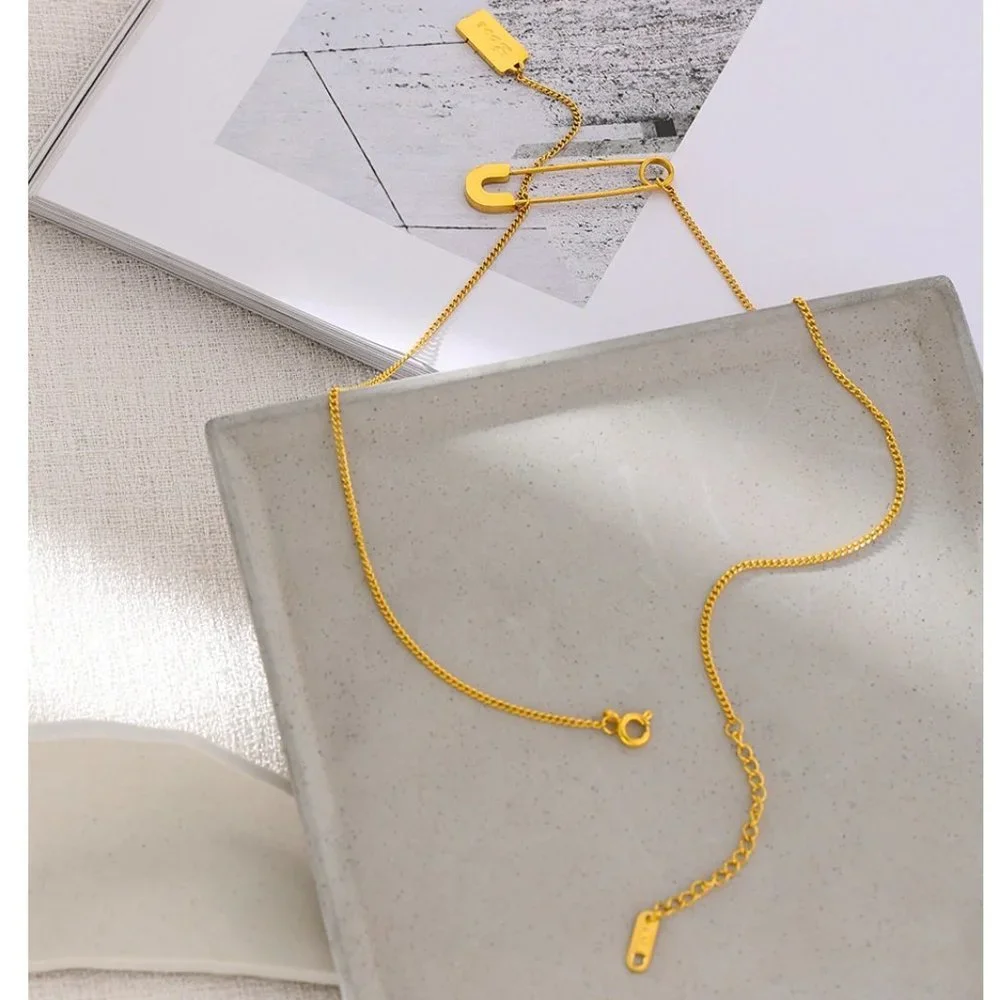 New 18K Gold Plated Paper Clip Love Toggle Chain Necklace
